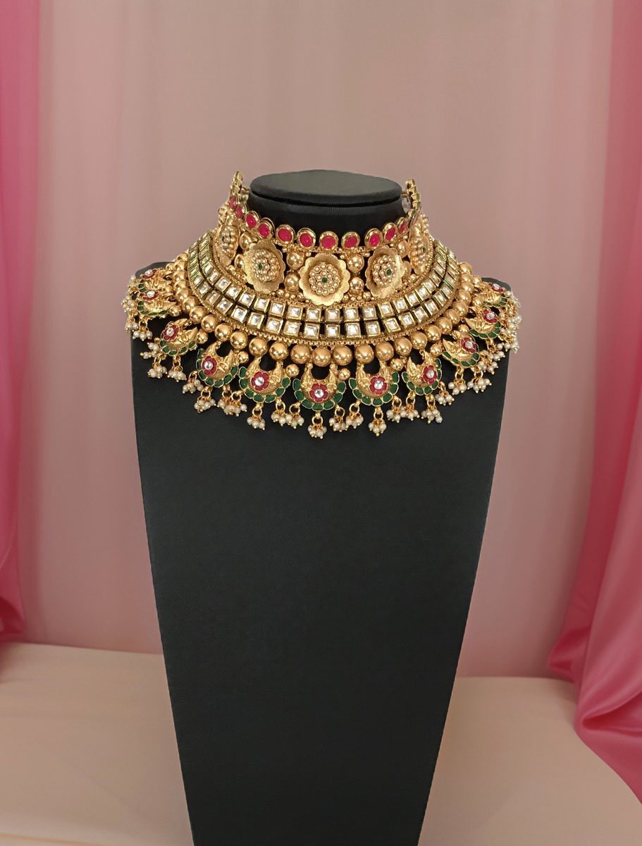 Real Kundan Semi Bridal Necklace Set with Maangtika