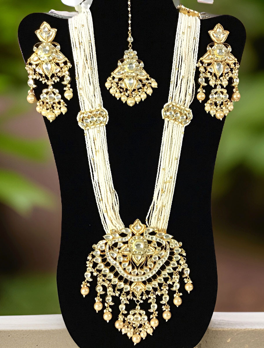 Pachi Kundan Long Rani Haar Pendant Set with Maangtikka