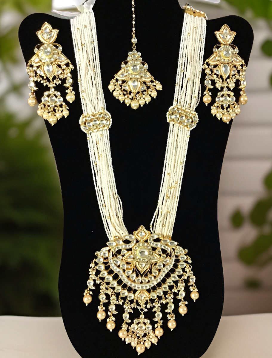 Pachi Kundan Long Rani Haar Pendant Set with Maangtikka