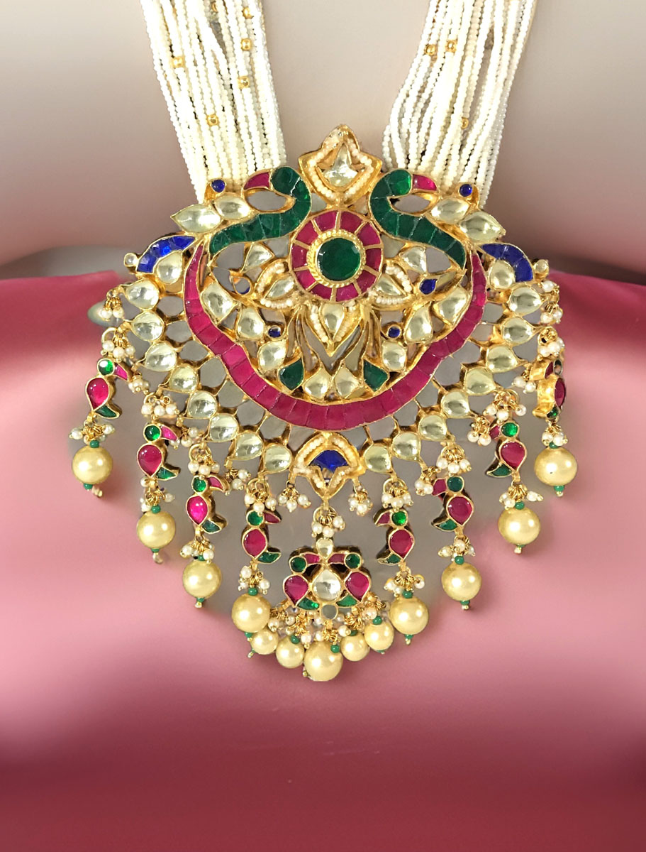 Pachi Kundan Long Rani Haar Pendant Set with Maangtikka