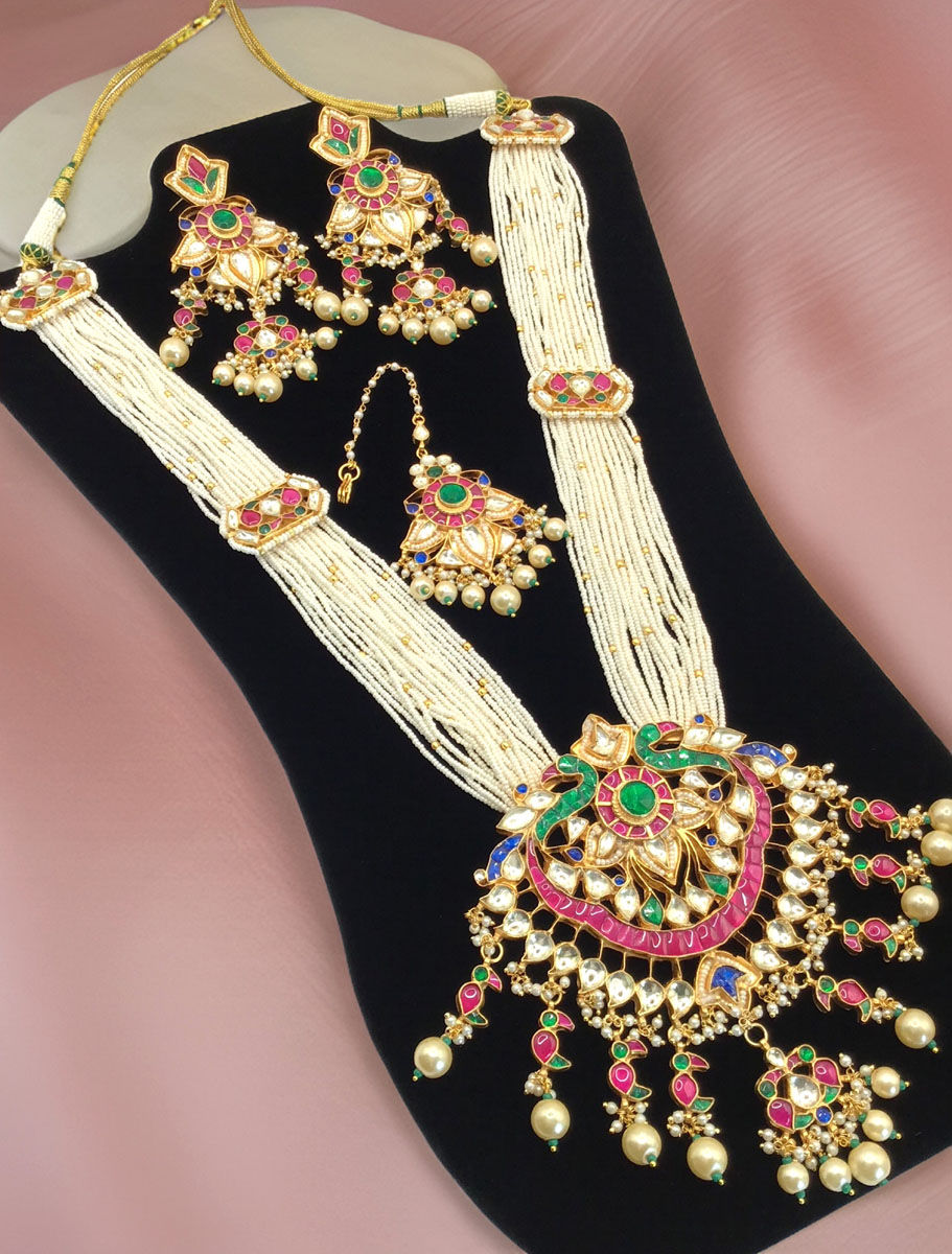 Pachi Kundan Long Rani Haar Pendant Set with Maangtikka