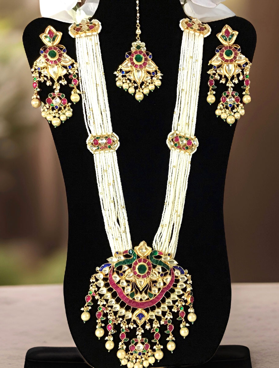 Pachi Kundan Long Rani Haar Pendant Set with Maangtikka