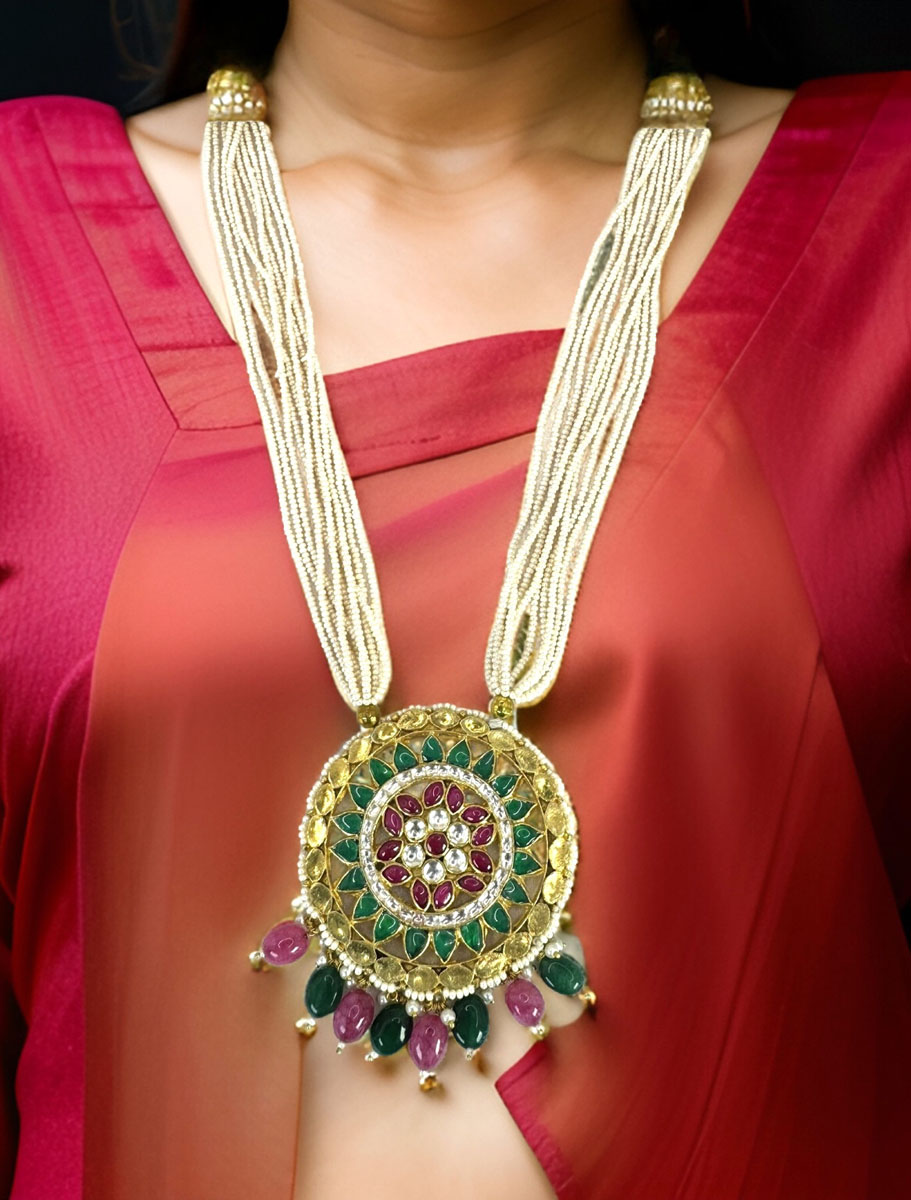 Gorgeous Long necklace with Pachi Kundan Pendant