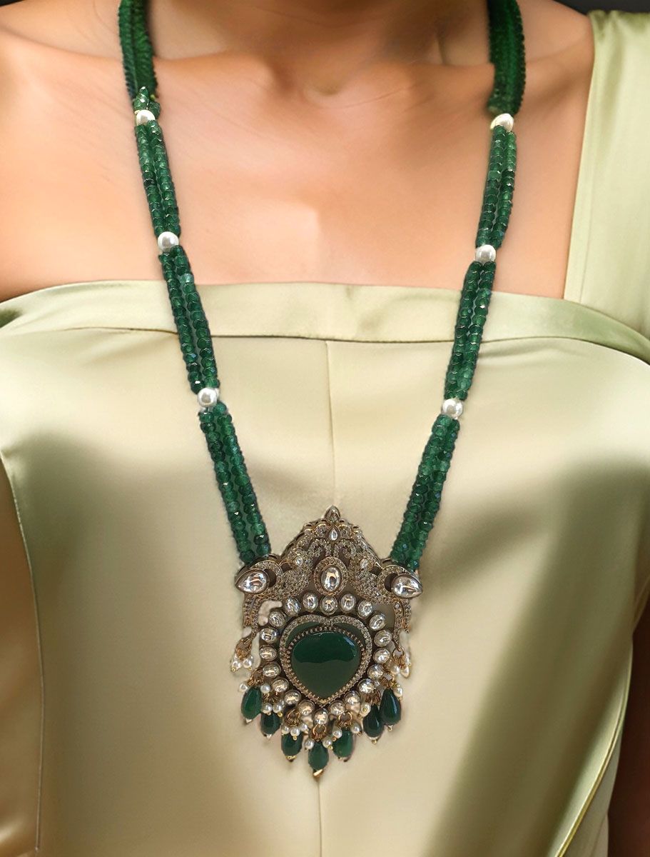 Emerald Victorian Pendant Necklace Set