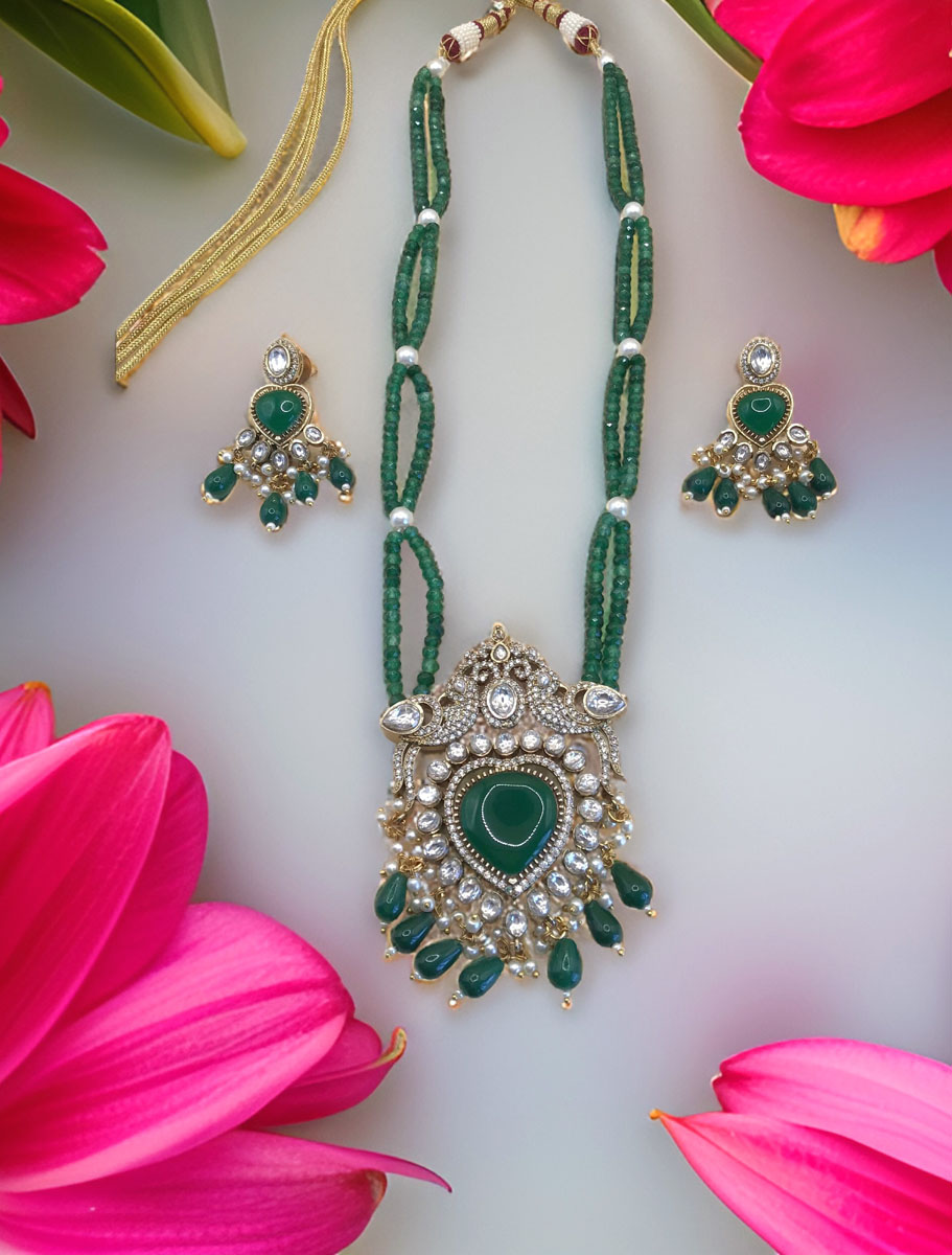 Emerald Victorian Pendant Necklace Set