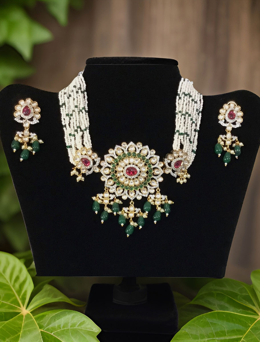 Pachi Kundan Choker with Emerald/Ruby colored stones