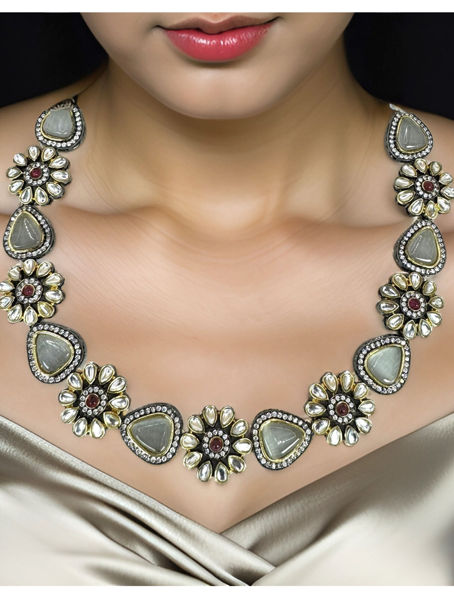 Kundan Monalisa Stone Necklace Set