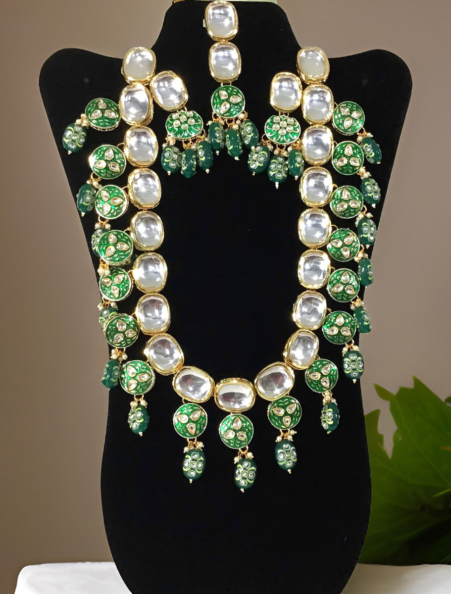 Kundan Set with handprinted beads