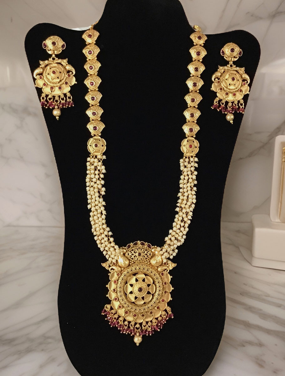 Antique Gold Matt Finish Traditional Rajwadi Long Rani Haar with earrings