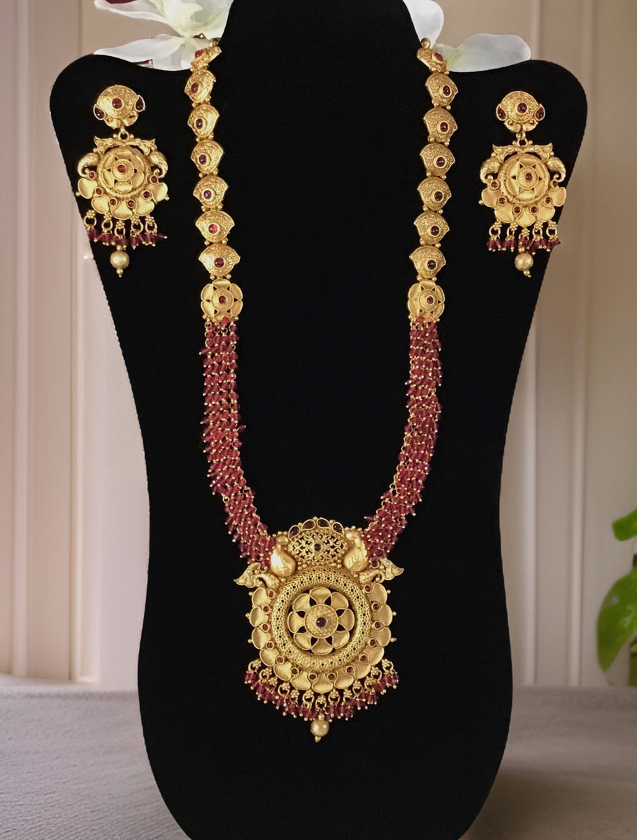 Antique Gold Matt Finish Traditional Rajwadi Long Rani Haar with earrings