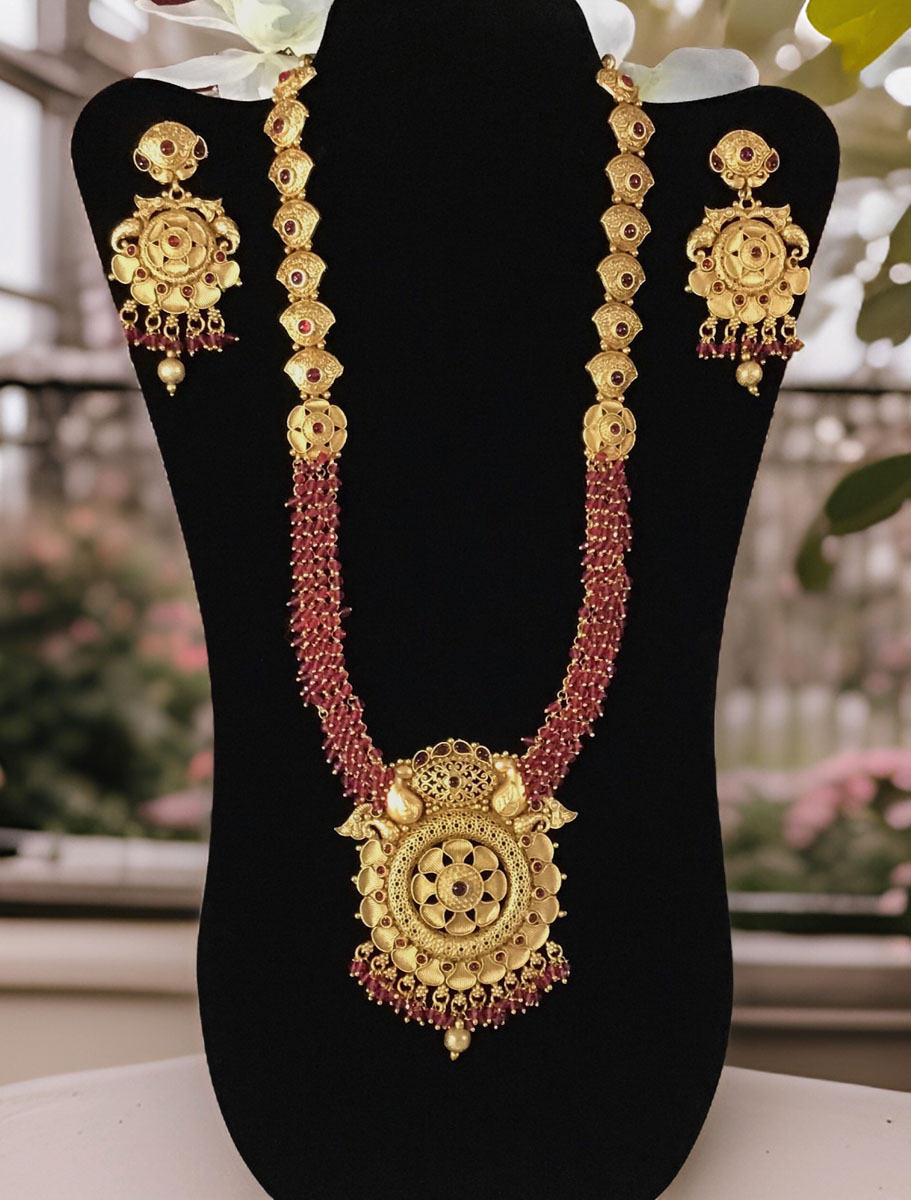 Antique Gold Matt Finish Traditional Rajwadi Long Rani Haar with earrings