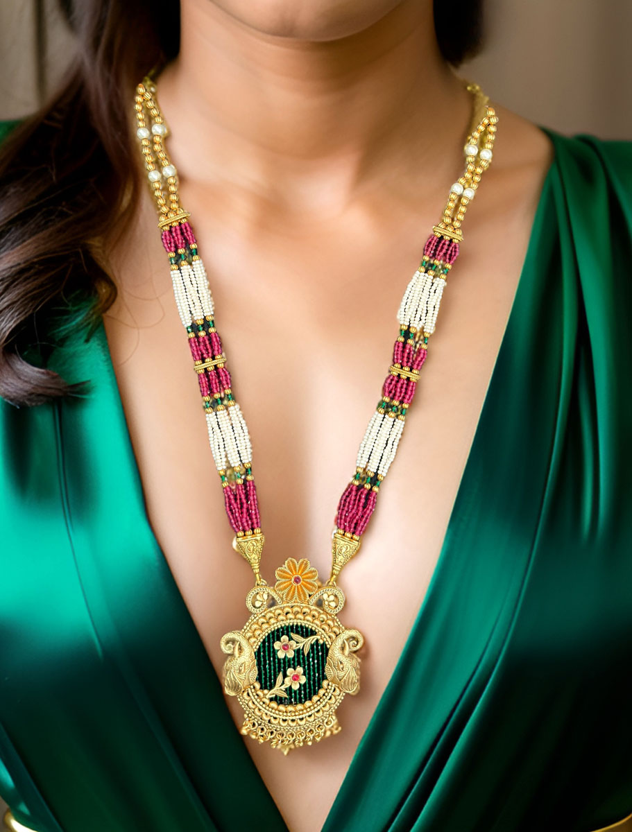 Polki Emerald Elephant Necklace Set