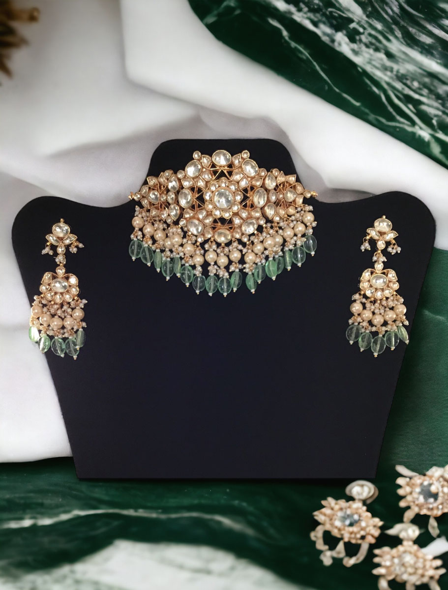 Emerald Pachi Kundan Choker set