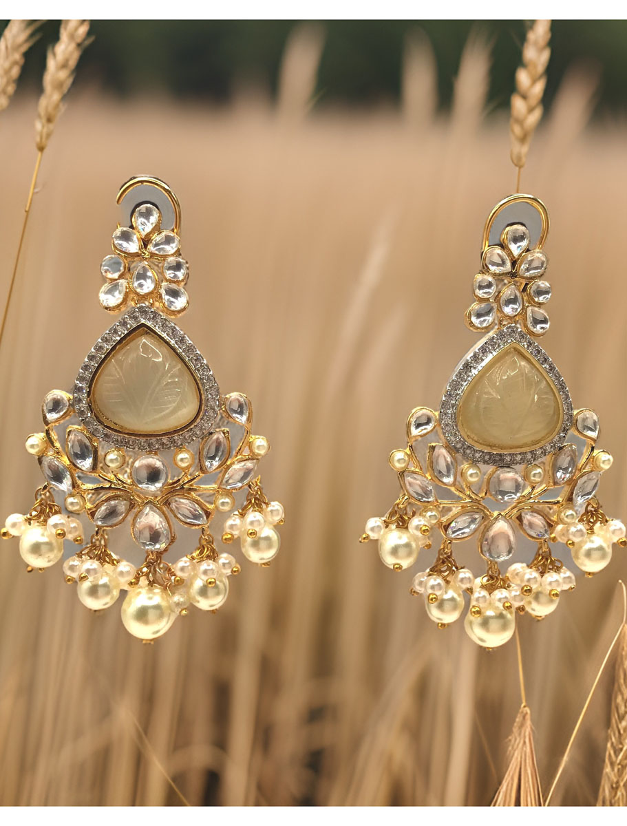 Kundan Exclusive Design Earrings