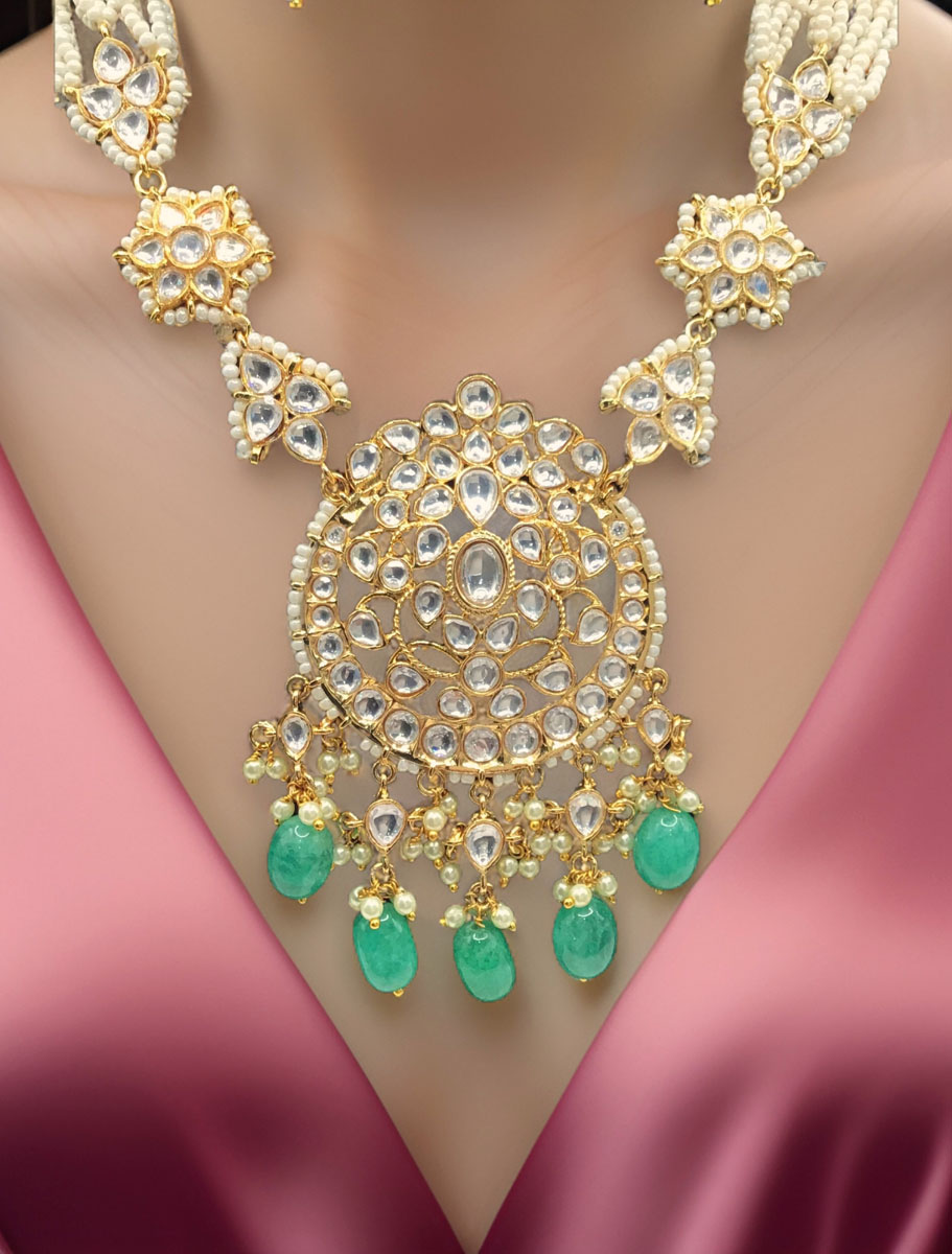 Pearl Kundan Necklace Set