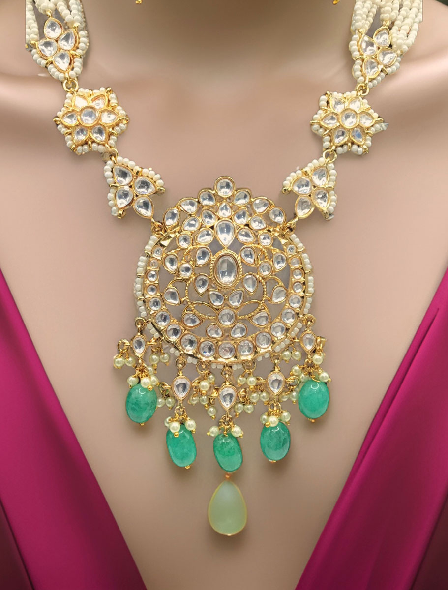 Pearl Kundan Necklace Set