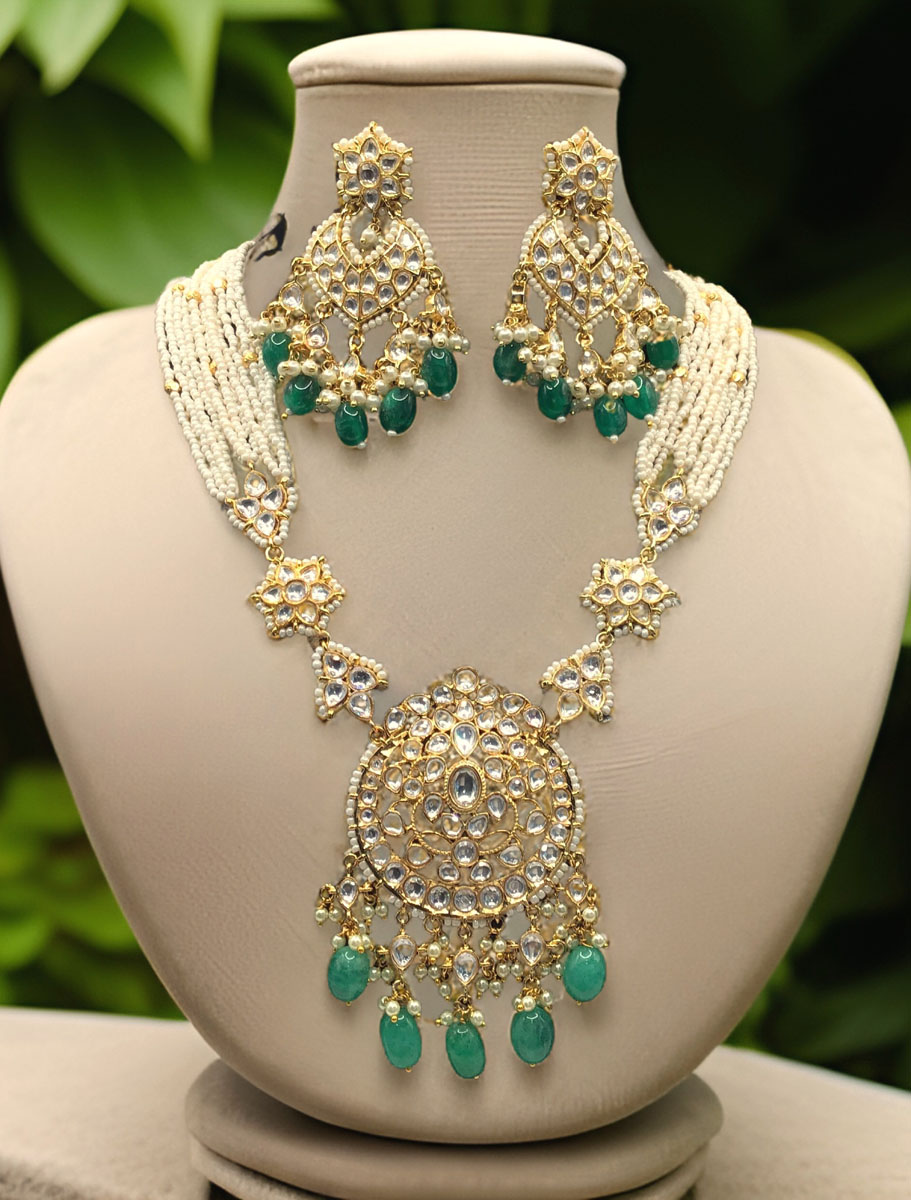 Pearl Kundan Necklace Set