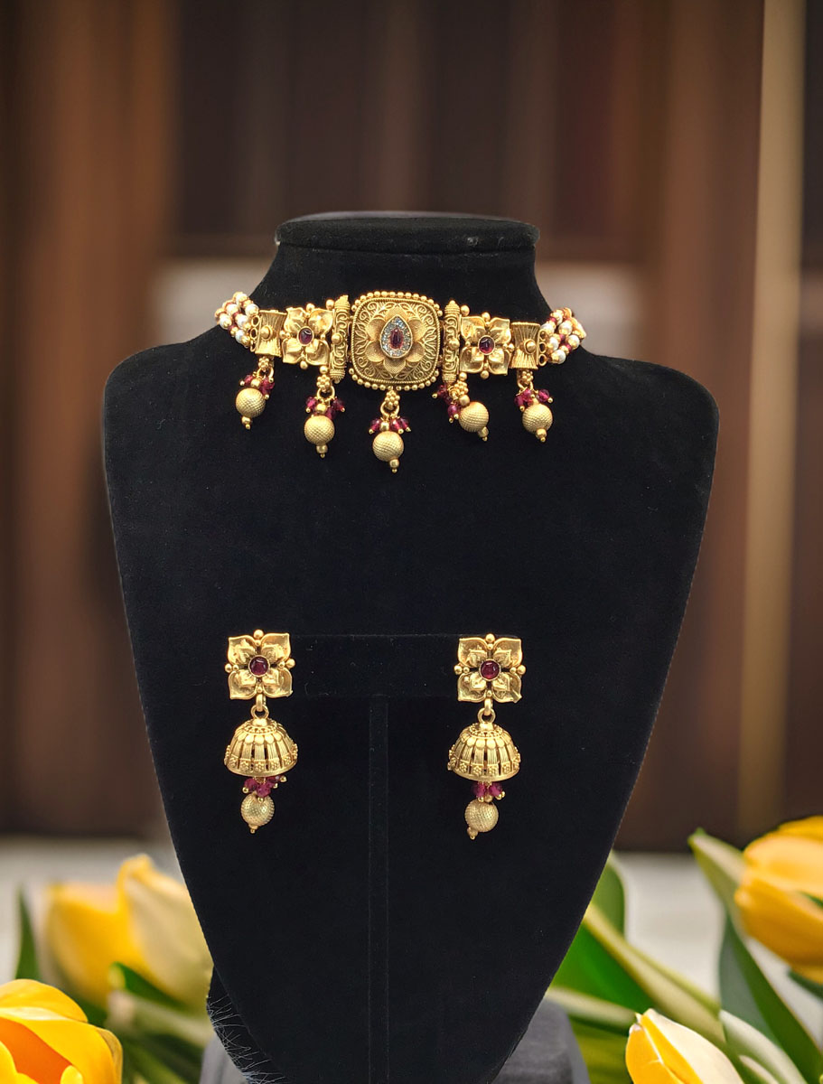 Antique Rajwadi Choker Set