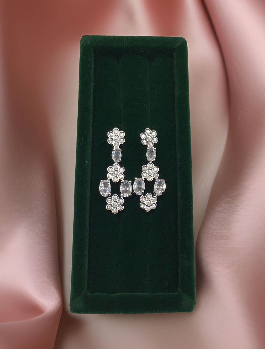 Gorgeous CZ sparkly lab diamond stones Earrings in Rhodium plating