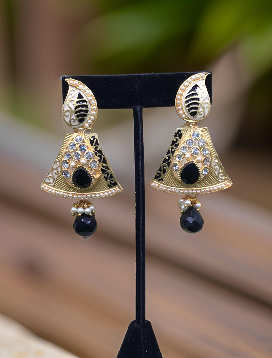 Stylish Black Meenakari Earrings