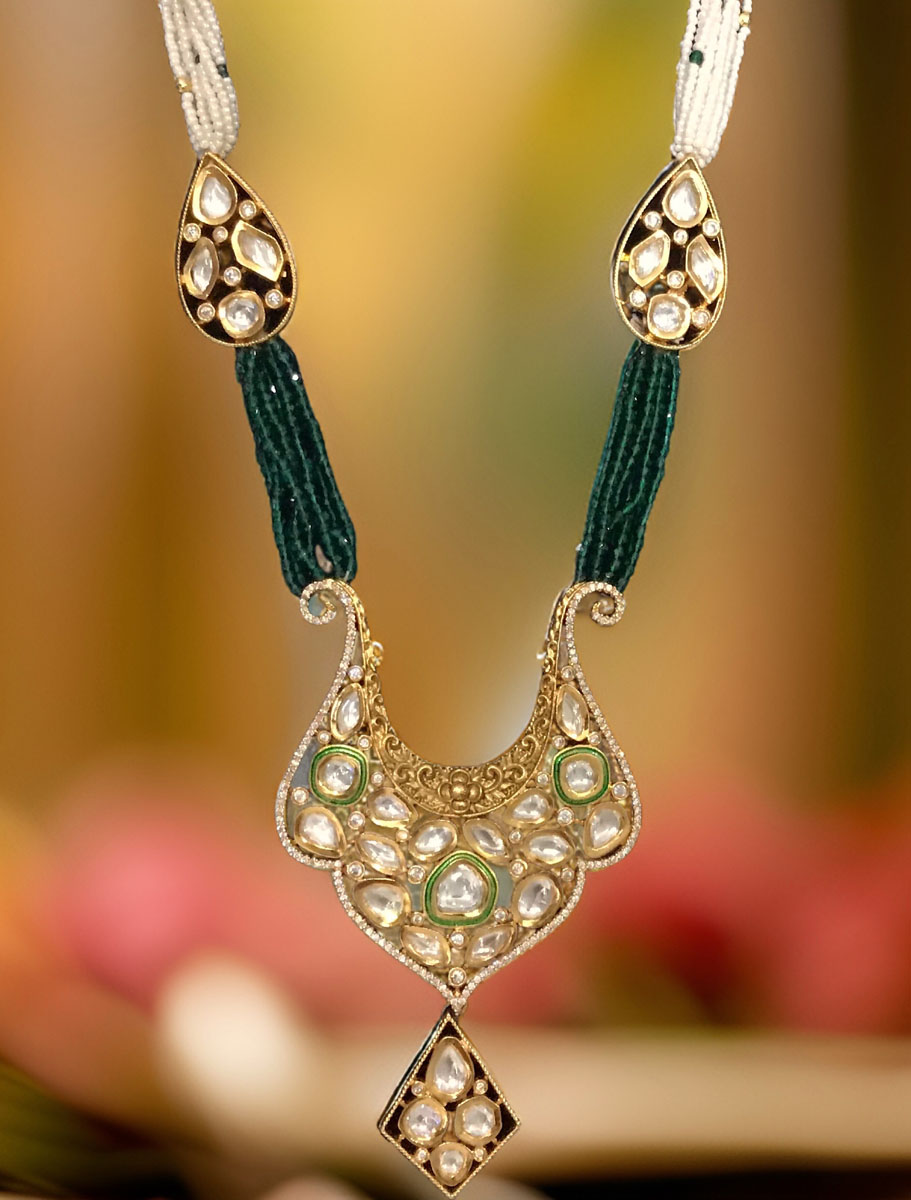 Handcrafted emerald kundan long necklace set