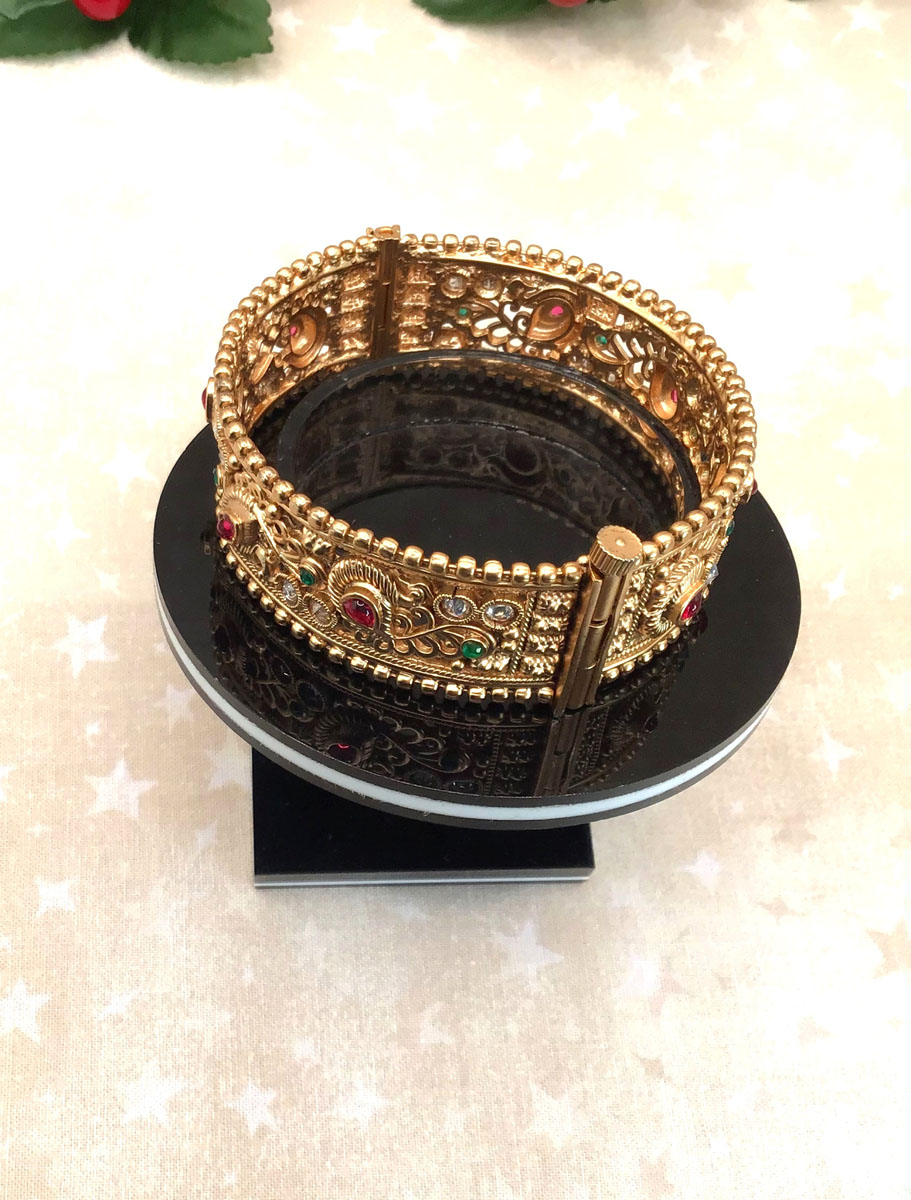 Traditional Rajwadi Design Gold Plated Kada