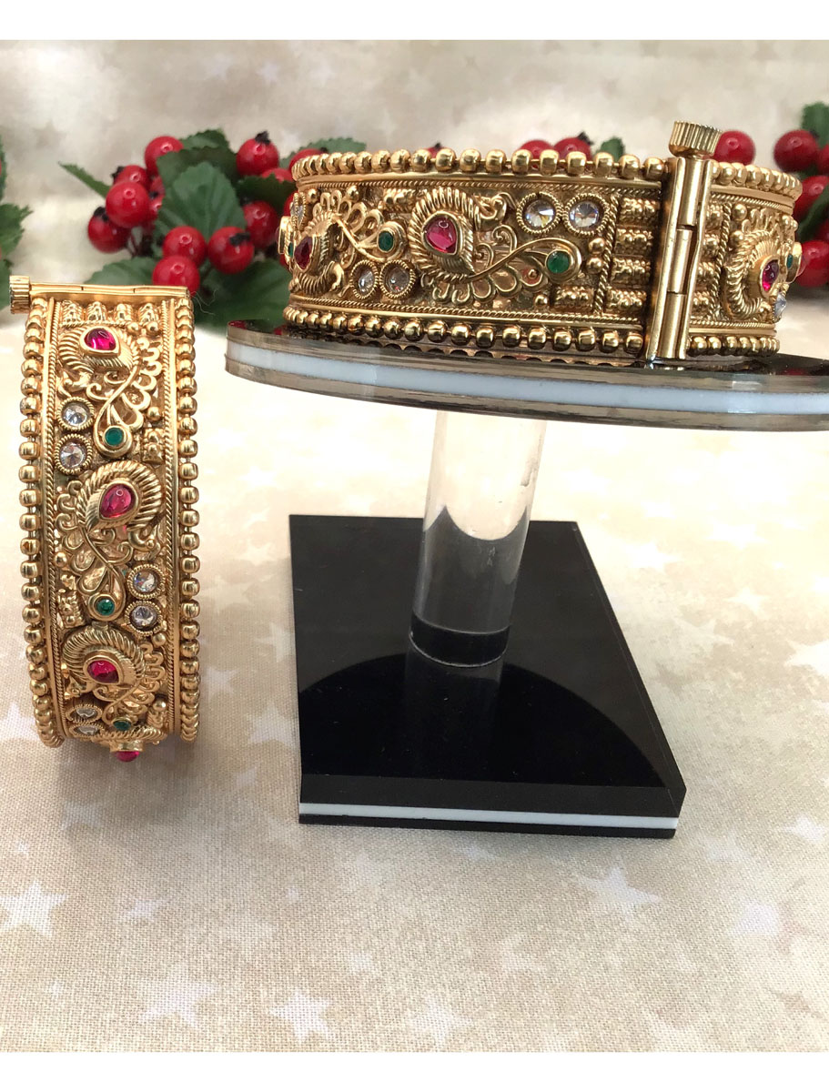 Traditional Rajwadi Design Gold Plated Kada