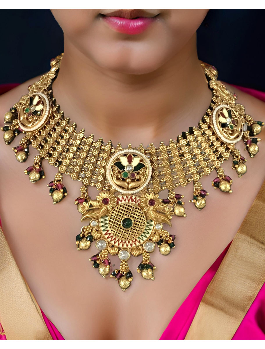 Antique gold finish rajwadi meenakari choker set with maangtika