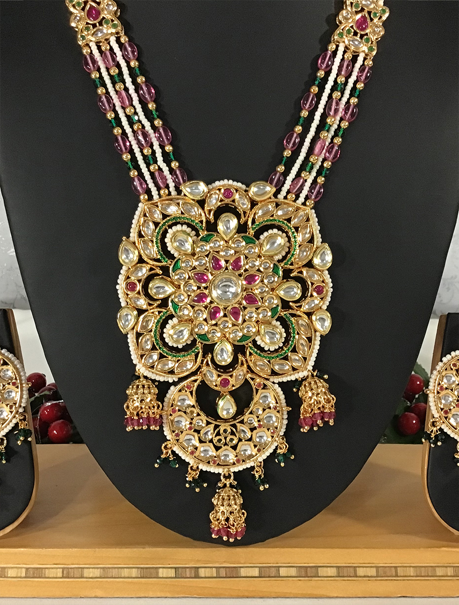 Handmade Pachi kundan necklace with earrings