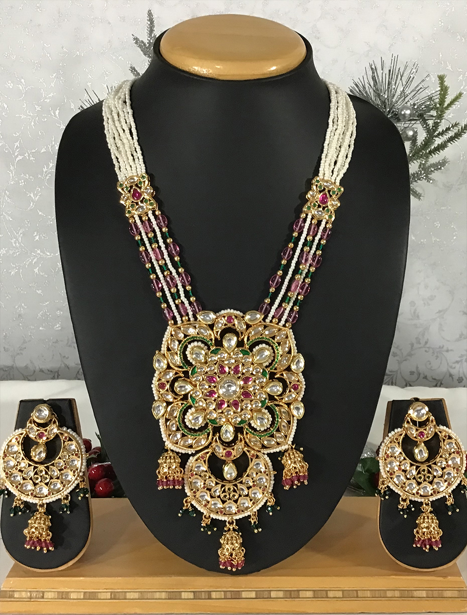 Handmade Pachi kundan necklace with earrings