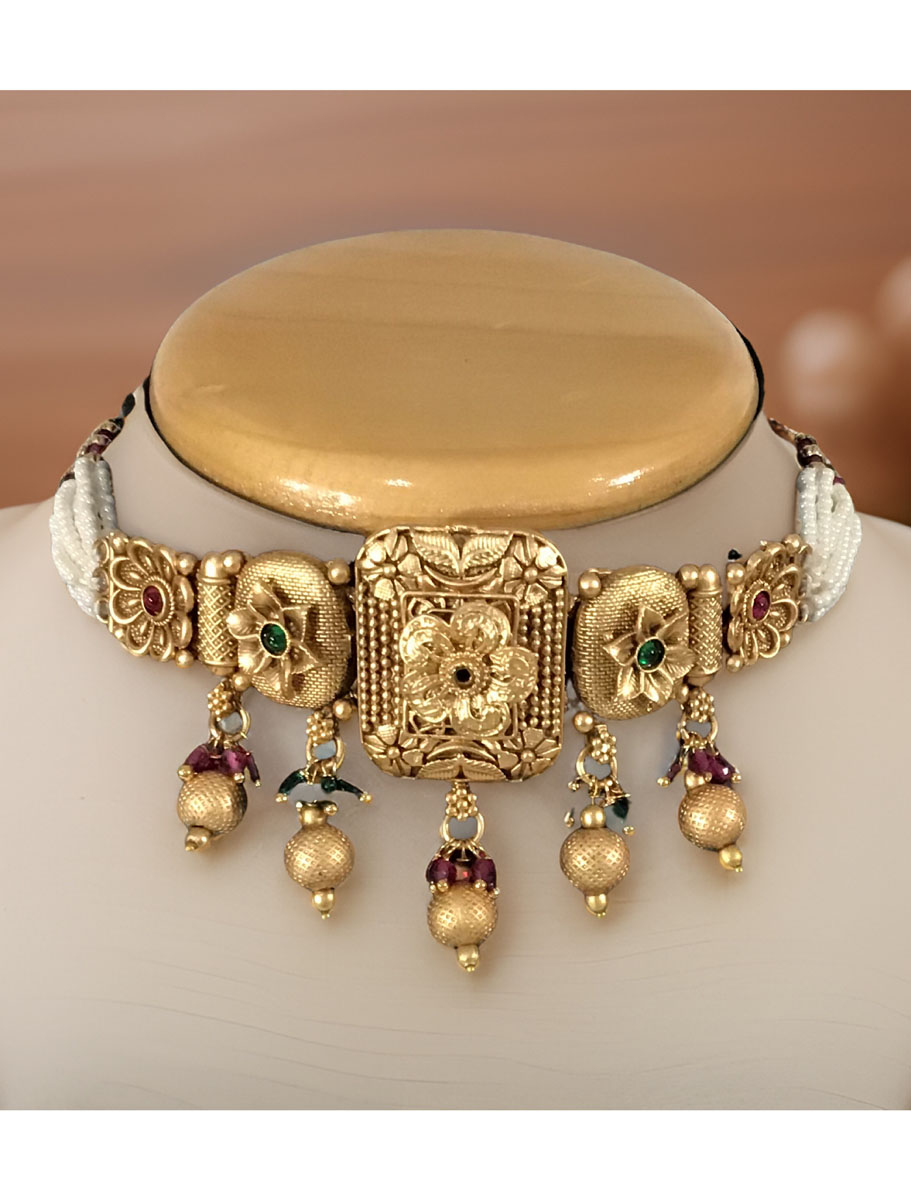 Antique Gold Plated Rajwadi Choker Set