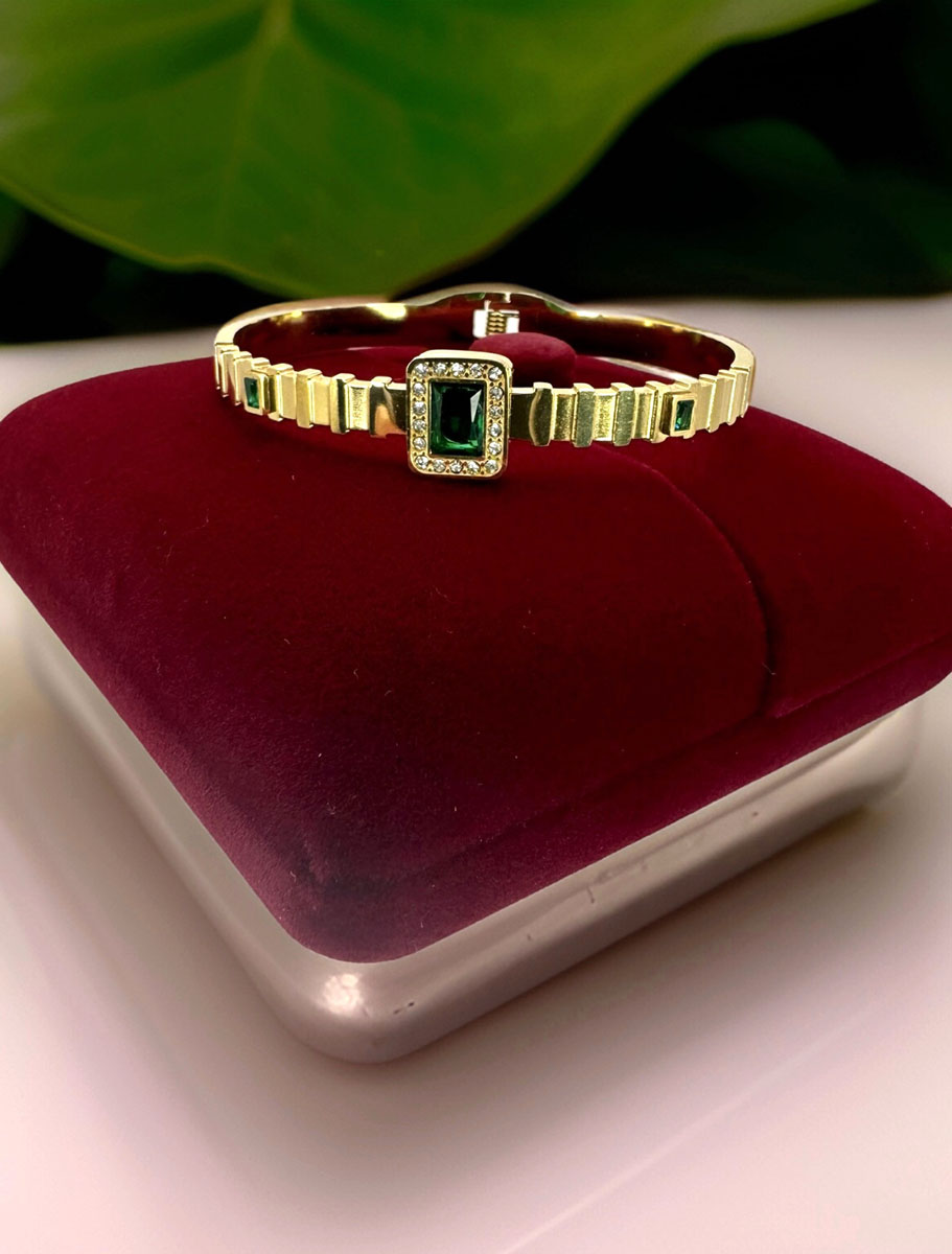 Emerald Solitaire 18k Gold plated Charm  Bracelet