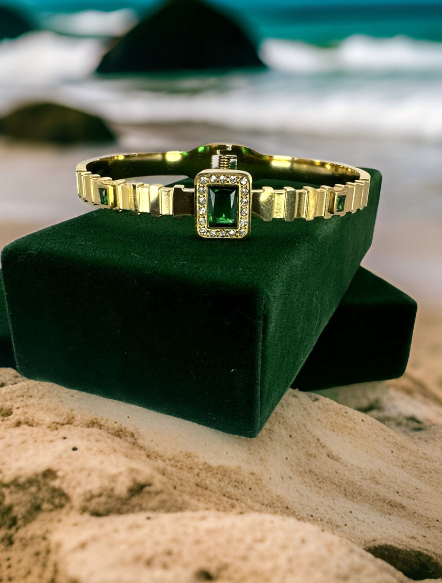 Emerald Solitaire 18k Gold plated Charm  Bracelet