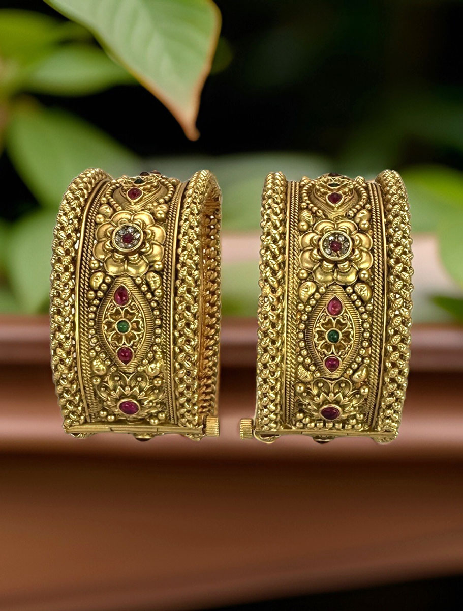 Antique Design Gold Plated Rajwadi Kada Bangles