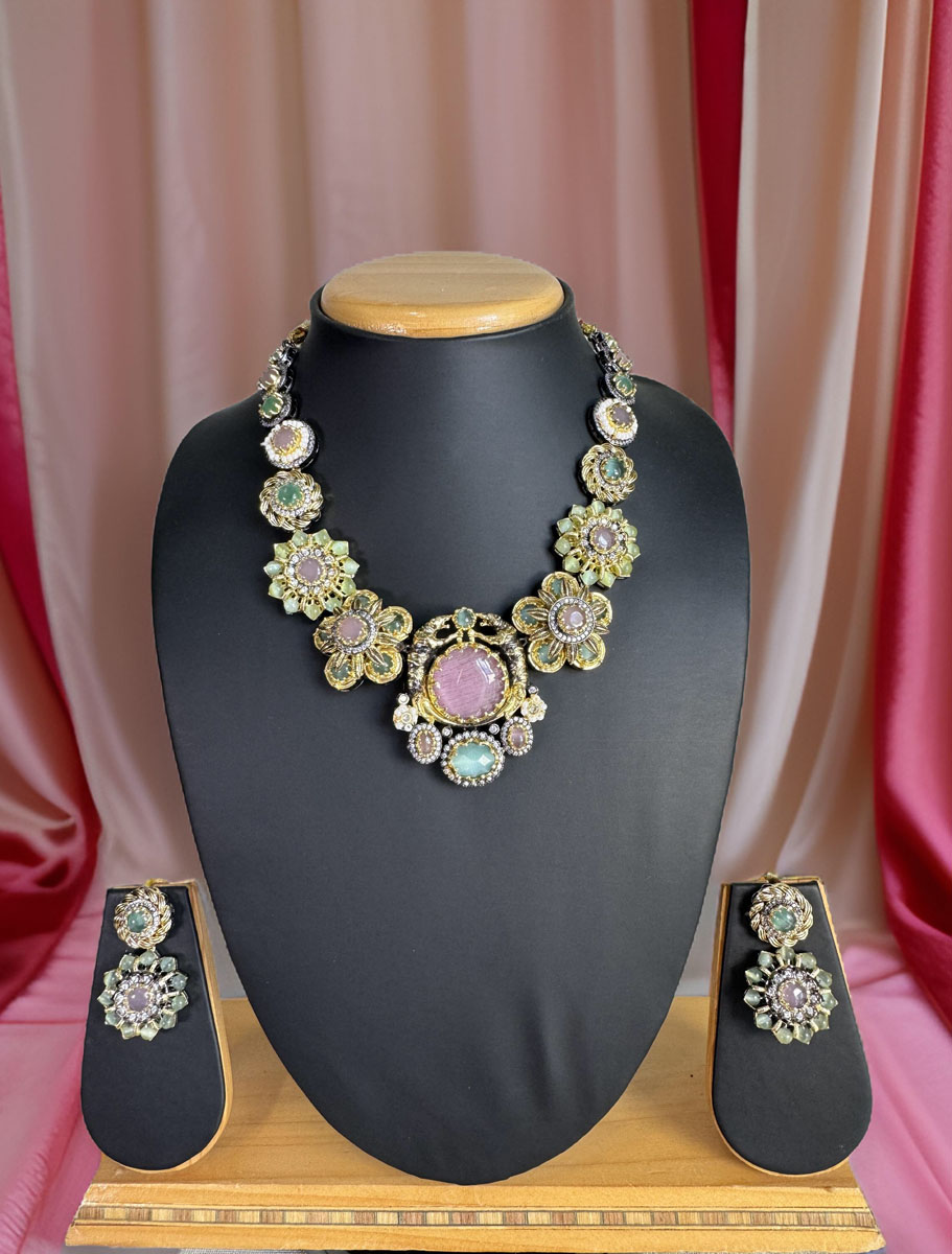 Sabyasachi Inspired Flower Design Necklace Set