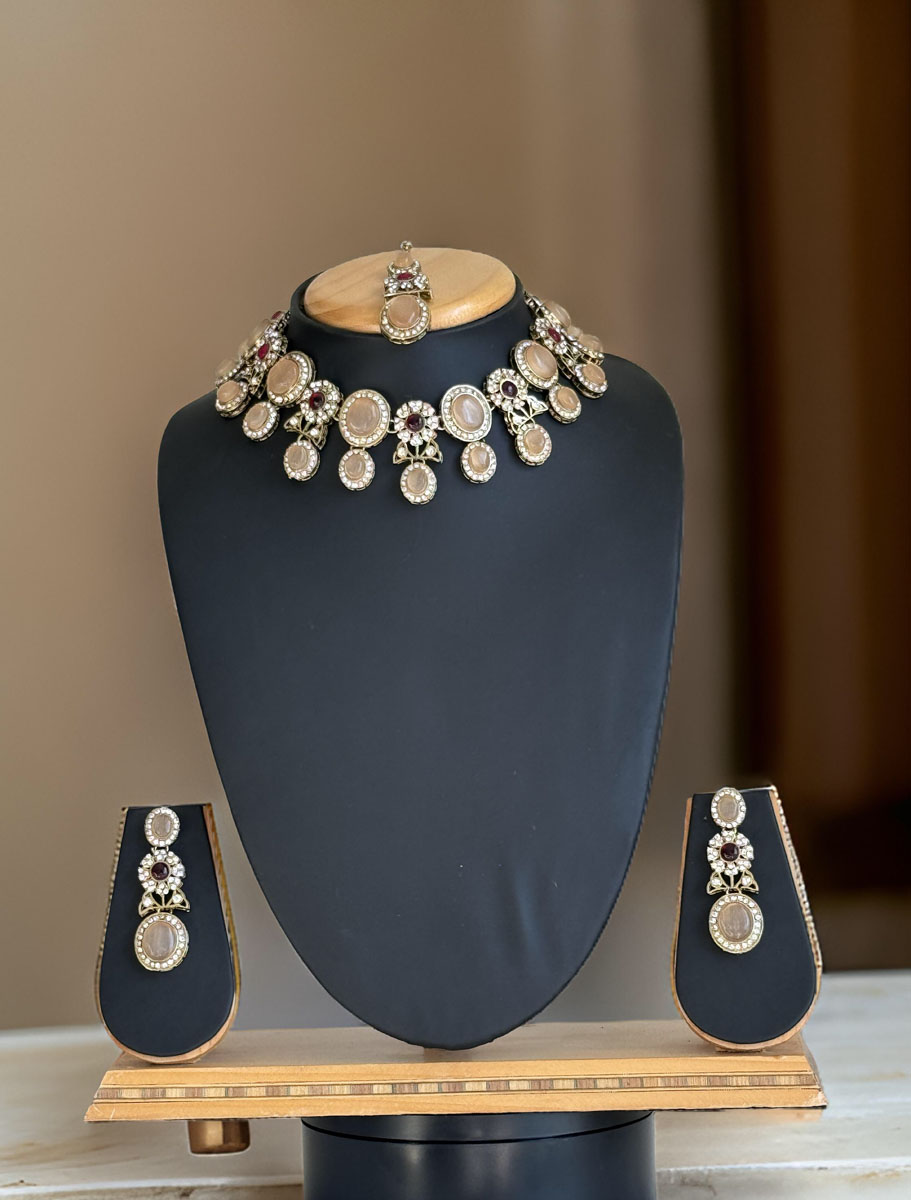 Premium Quality Monalisa Kundan Necklace Set