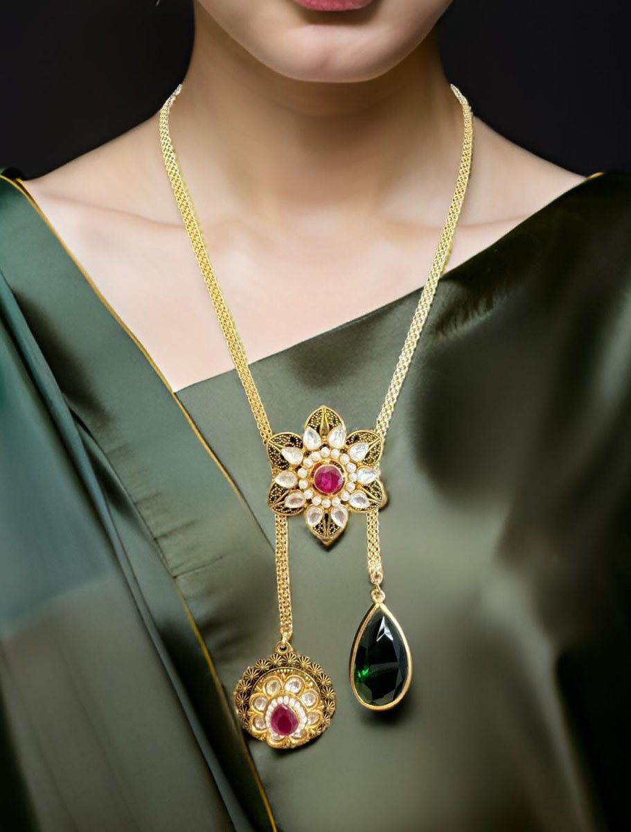 Sabyasachi Inspired Flower Pendant Necklace set