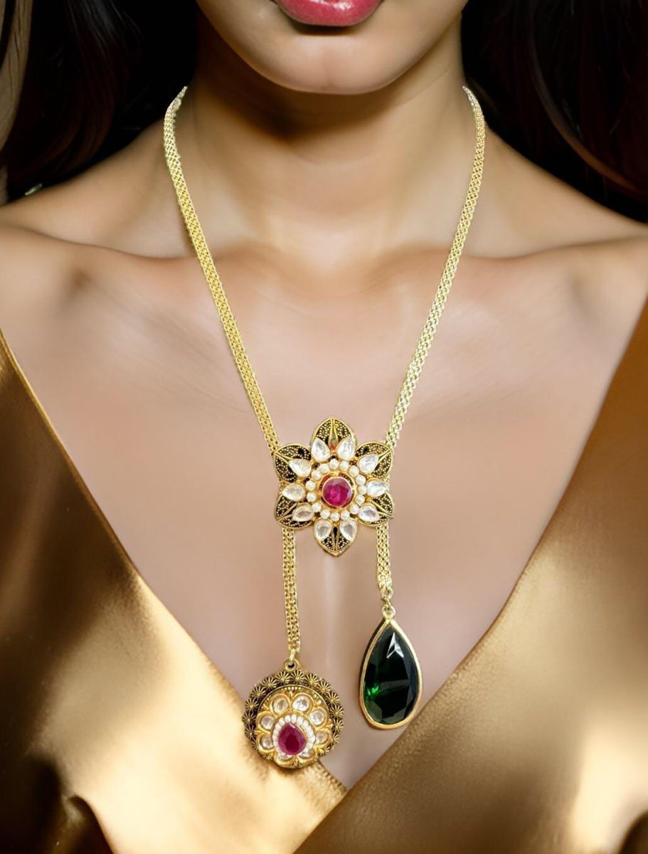 Sabyasachi Inspired Flower Pendant Necklace set