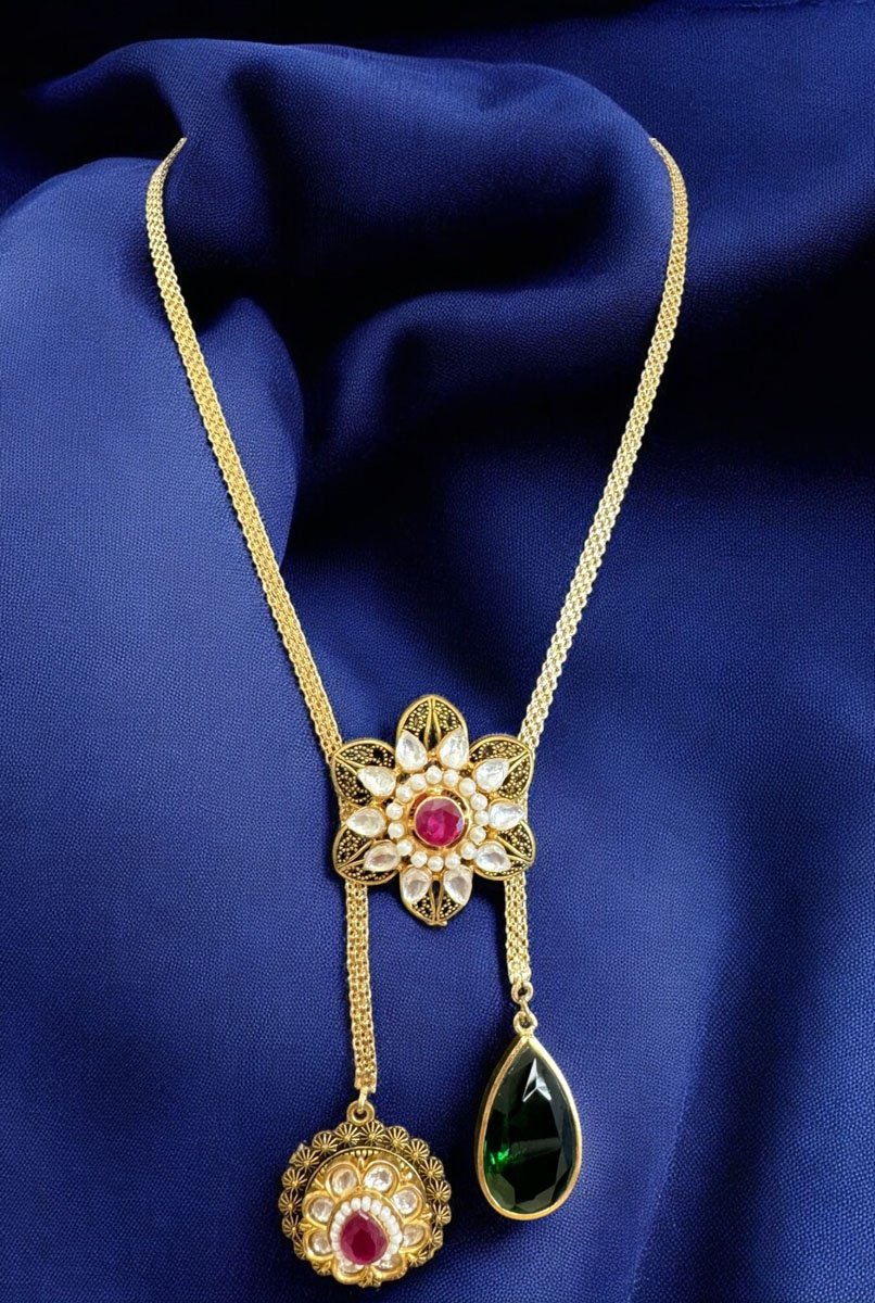 Sabyasachi Inspired Flower Pendant Necklace set