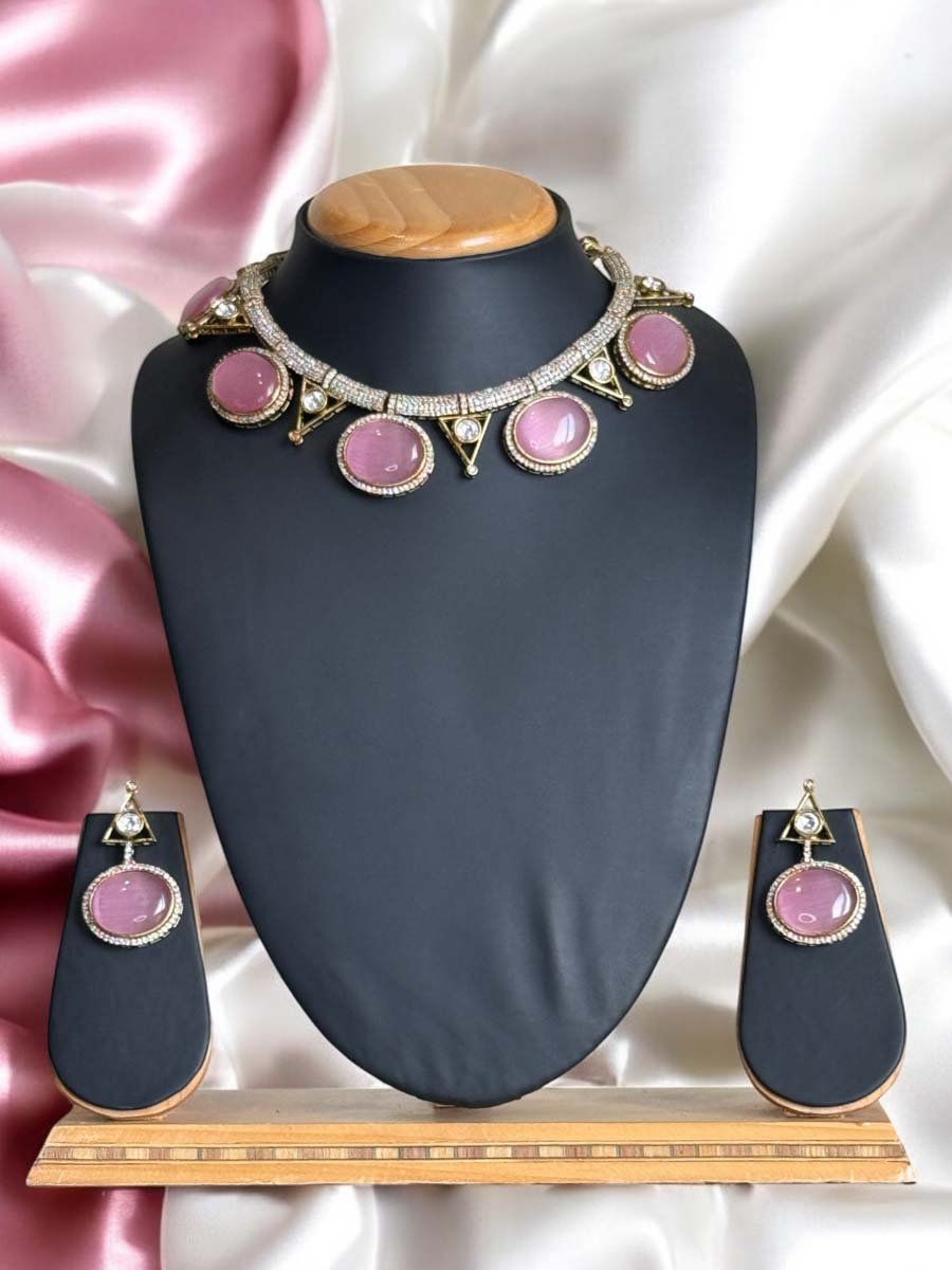 Celebrity Inspired Monalisa Kundan Necklace Set