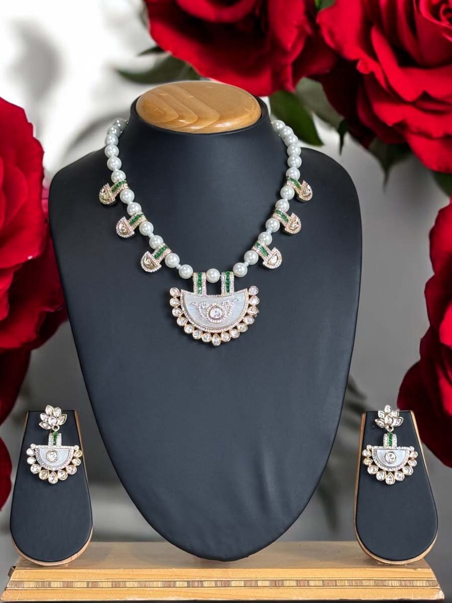 Mother of Pearls Designer Necklace Set