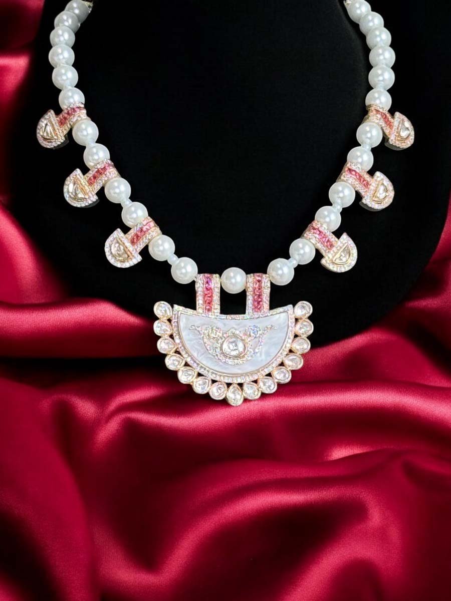 Mother of Pearls Designer Necklace Set