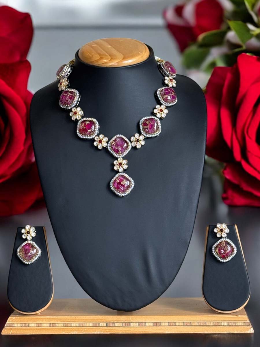 Galaxy Kundan Necklace Set