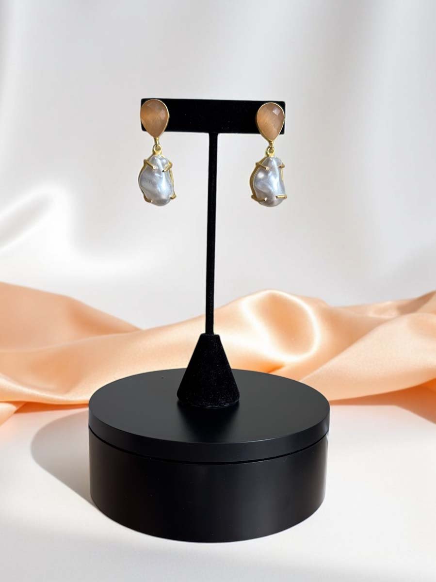 Trendy Summer Mother of Pearls Necklace Set