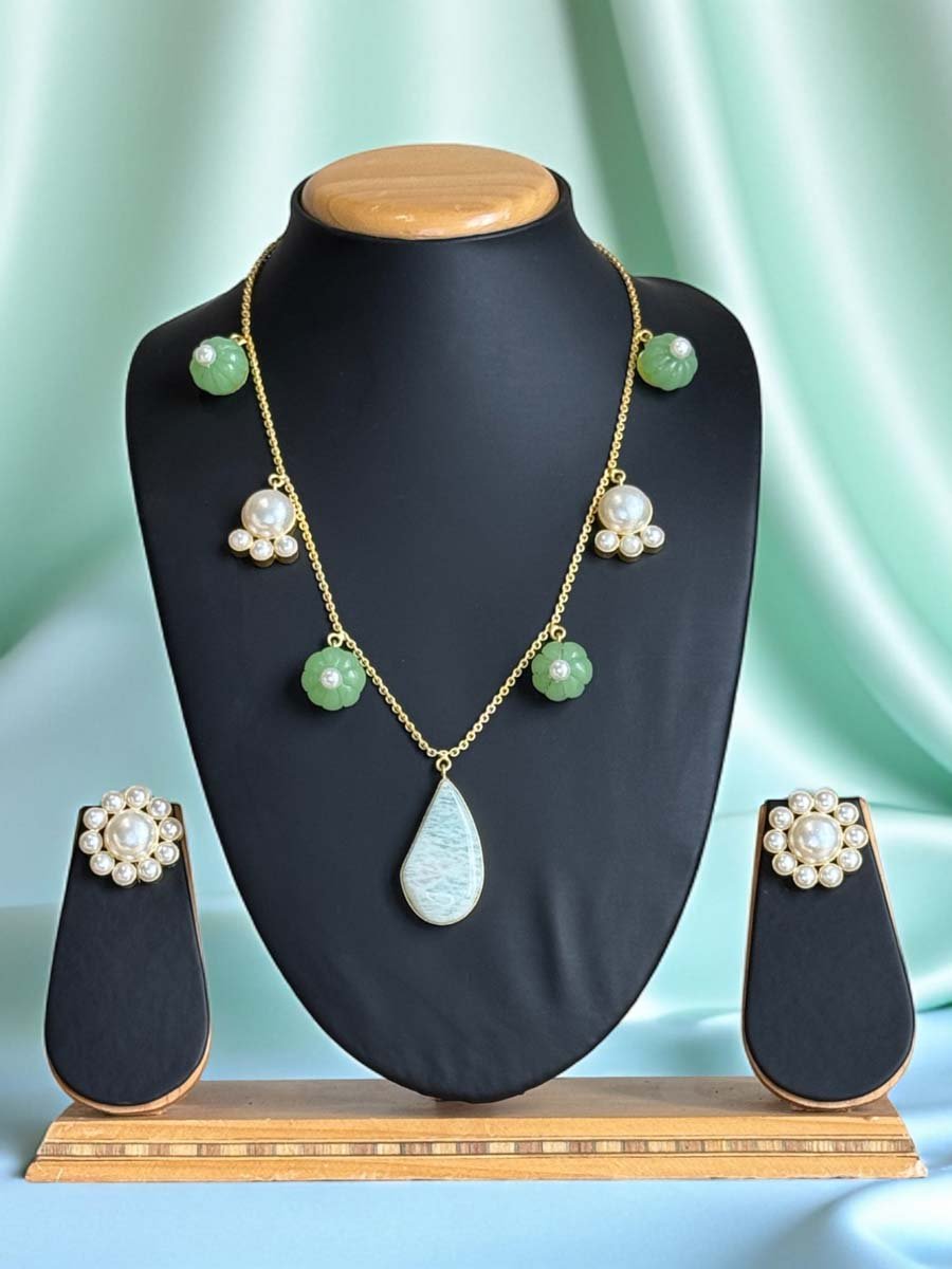 Delicate Summer MOP Necklace with Amazonite Pendant