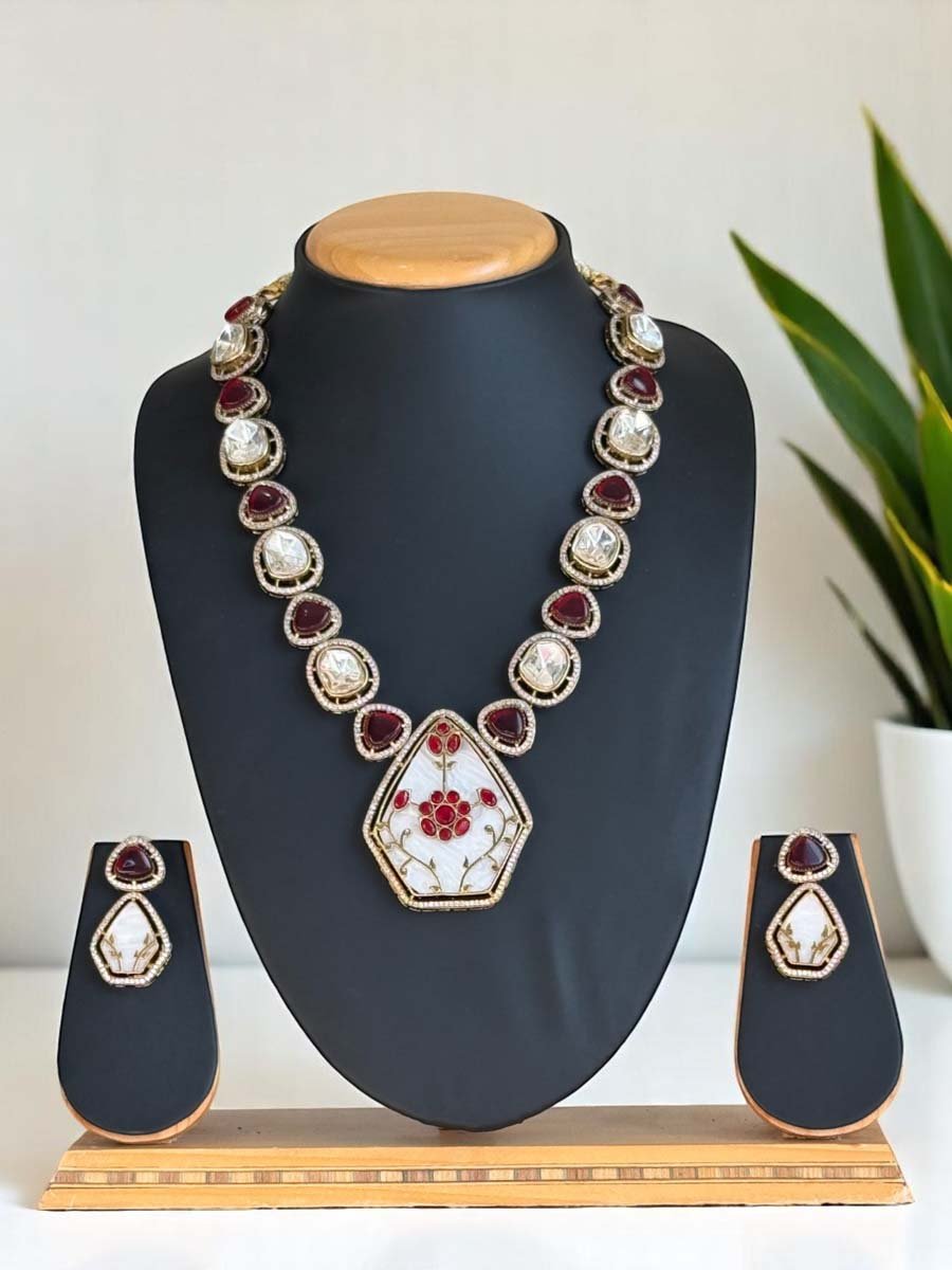 Sabyasachi Inspired Necklace set with MOP Pendant