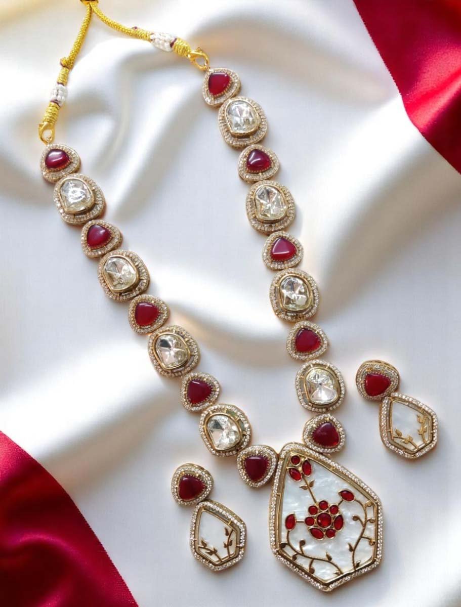 Sabyasachi Inspired Necklace set with MOP Pendant