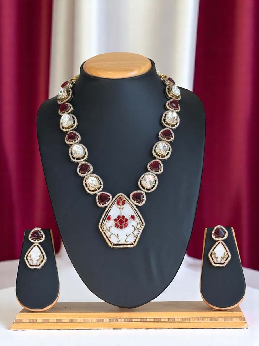 Sabyasachi Inspired Necklace set with MOP Pendant
