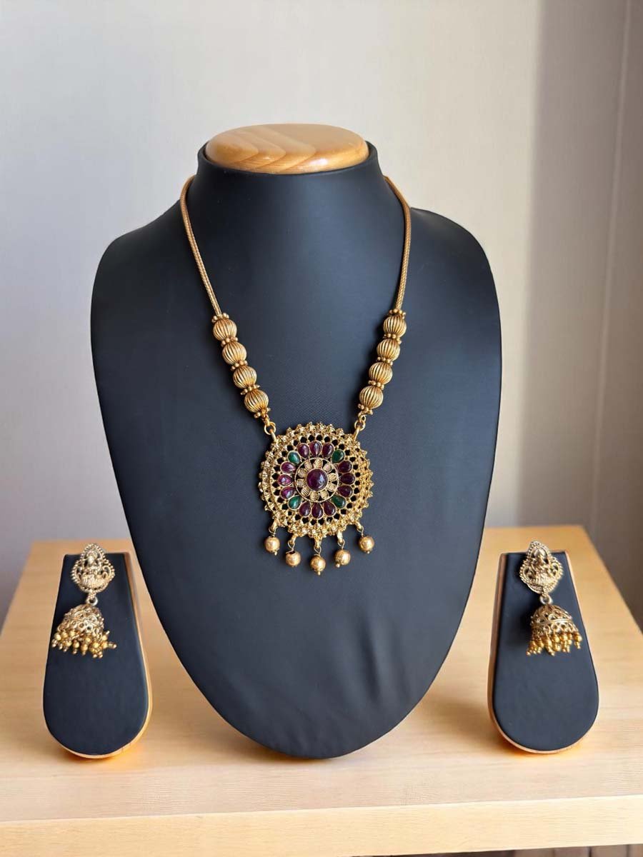 Gold Plated Rajwadi Pendant Set