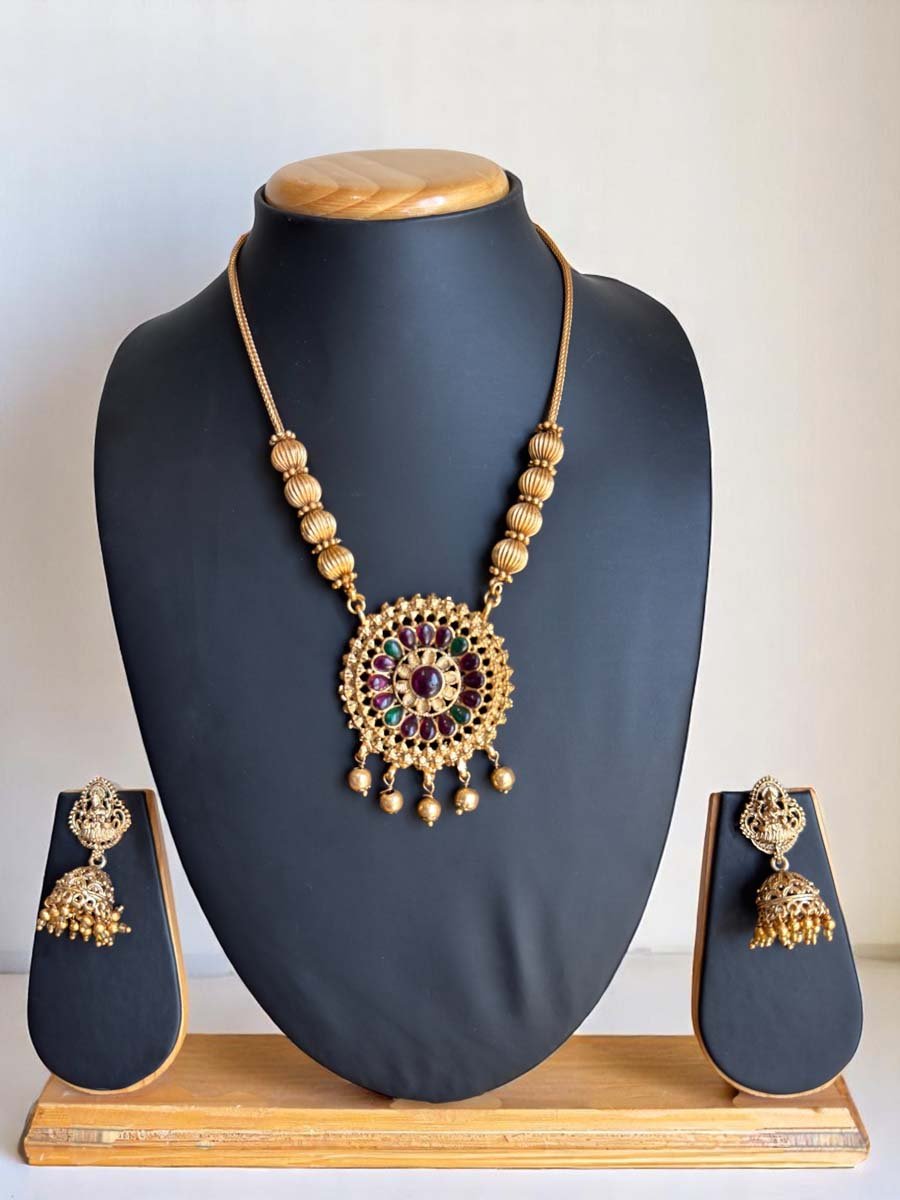 Gold Plated Rajwadi Pendant Set